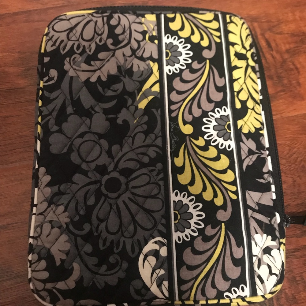 *New* Vera Bradley Tablet Sleeve - Color - Baroque